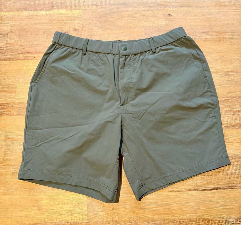 Bearbottom The Tech Pull-On Short 7 Inch Inseam Green Men's Size Large